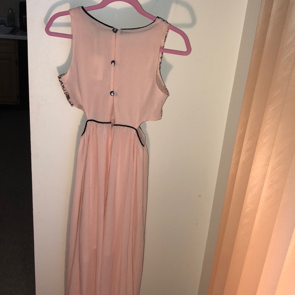 Free flowing summer dress - Picture 2 of 7